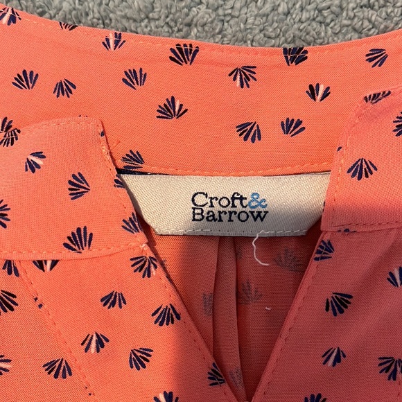 Women’s sleeveless top. 2147 - Picture 3 of 3